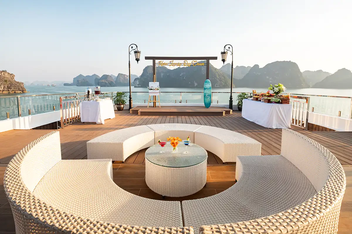 JadeSails Luxury Day Cruise