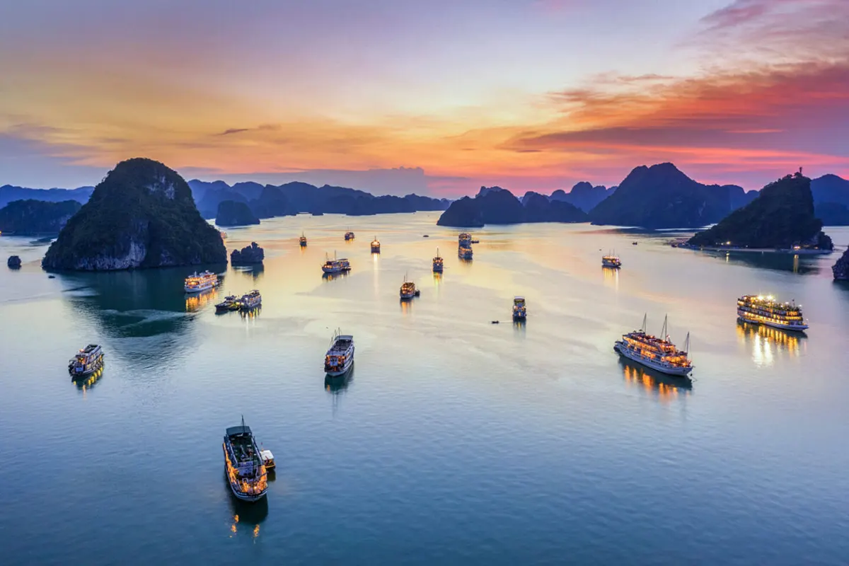 Ho Chi Minh – Siem Reap – Hanoi – Halong Bay 9 Days Tour